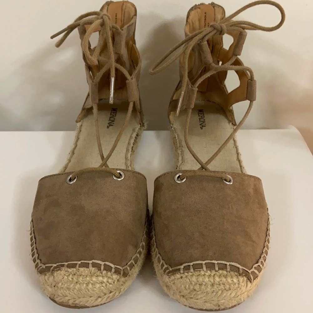 Tan/beige strappy espadrilles